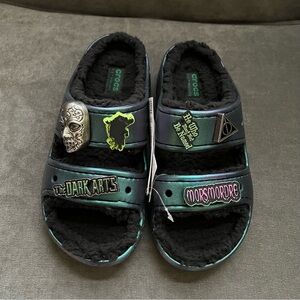 Harry Potter Crocs Classic Czzzy  Sandals Glow In The Dark Women’s sz 6 Men’s 4